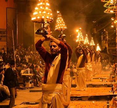 ganga_aarti_380x350